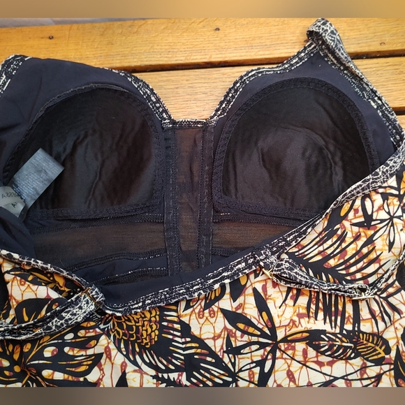 Amoressa by Miraclesuit "Dijon Ingot" One-Piece Mesh Insets Leaf Print Size 12 - Picture 9 of 13